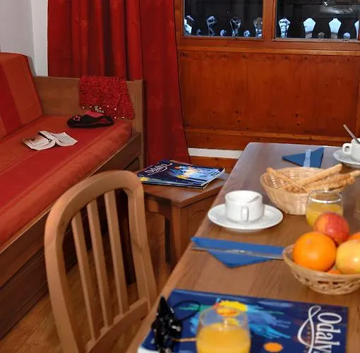 Odalys Les Hauts Du Rogoney Hotel apartamentowy
